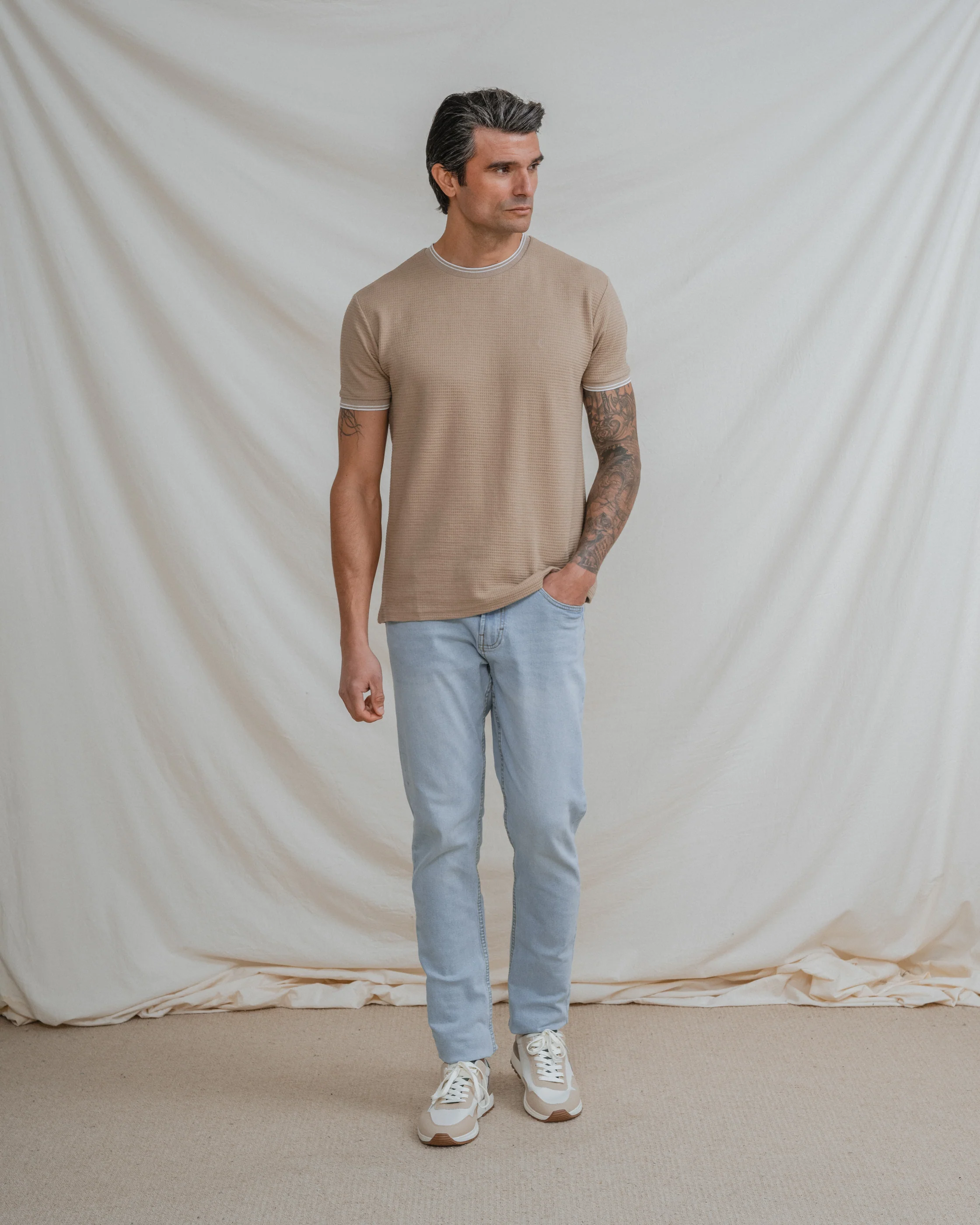 CAMISETA ESTRUCTURA LINEA CONTRASTE - Image 3