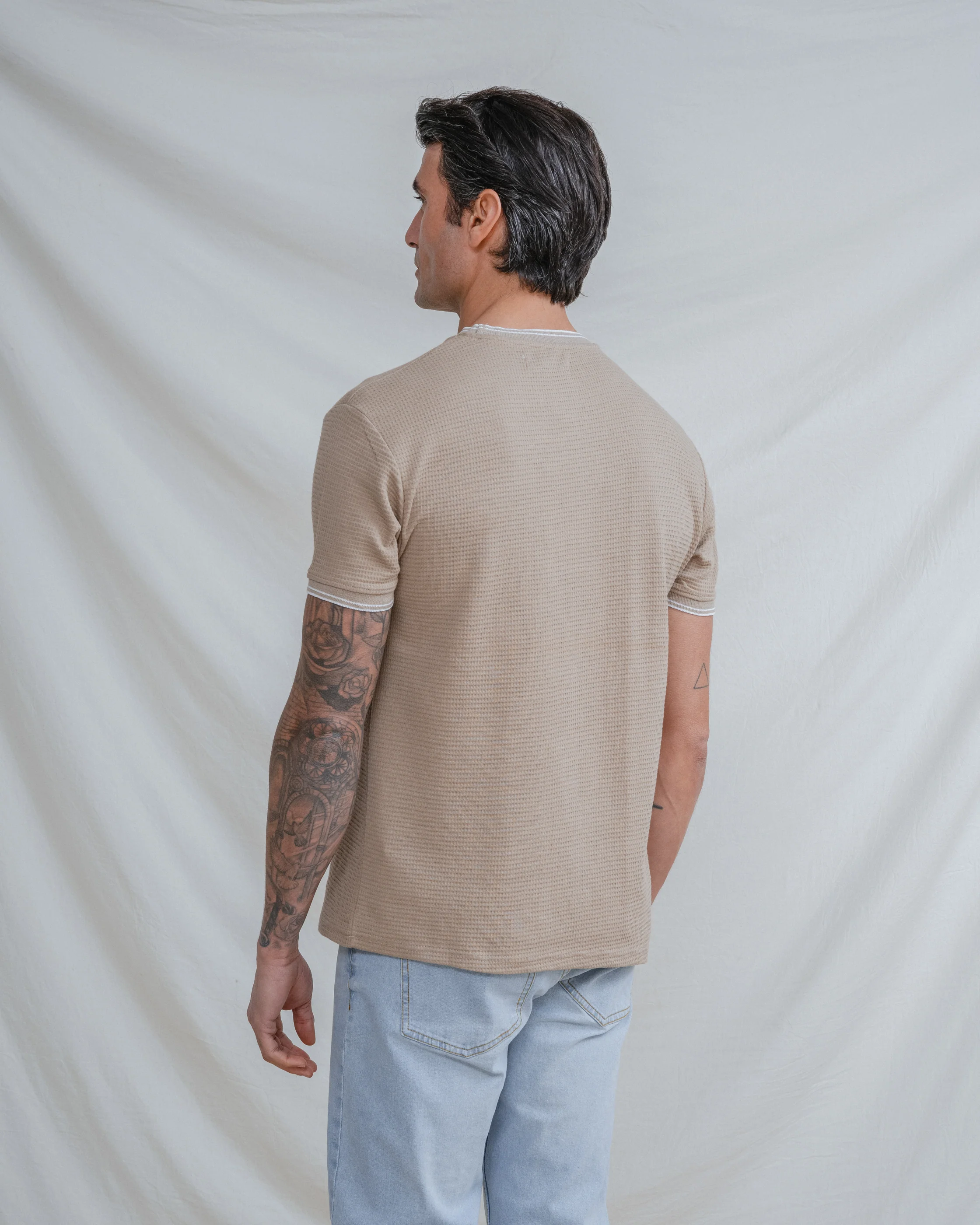 CAMISETA ESTRUCTURA LINEA CONTRASTE - Image 4