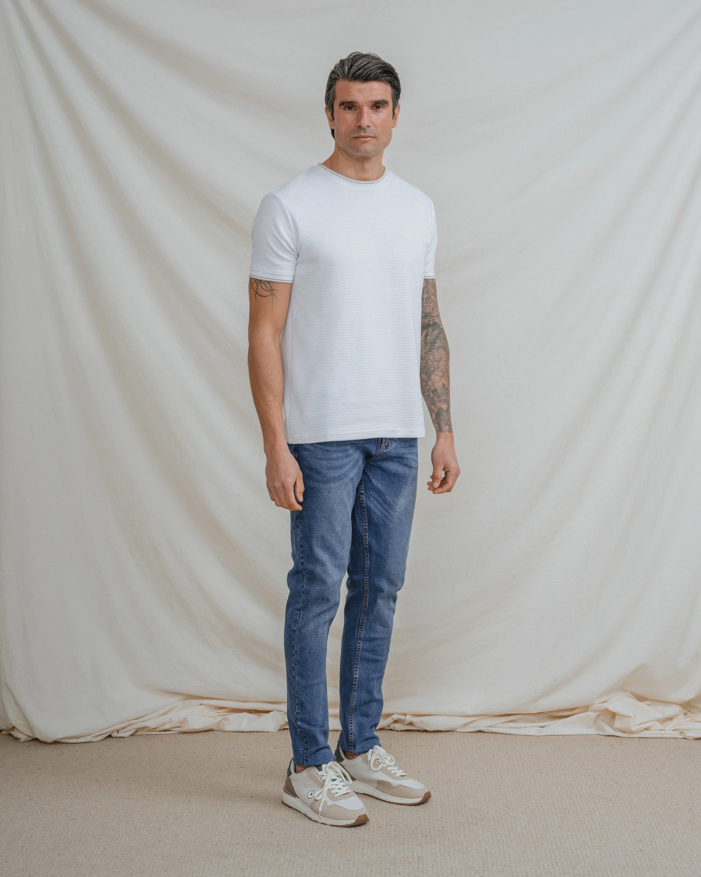 CAMISETA ESTRUCTURA LINEA CONTRASTE - Image 3