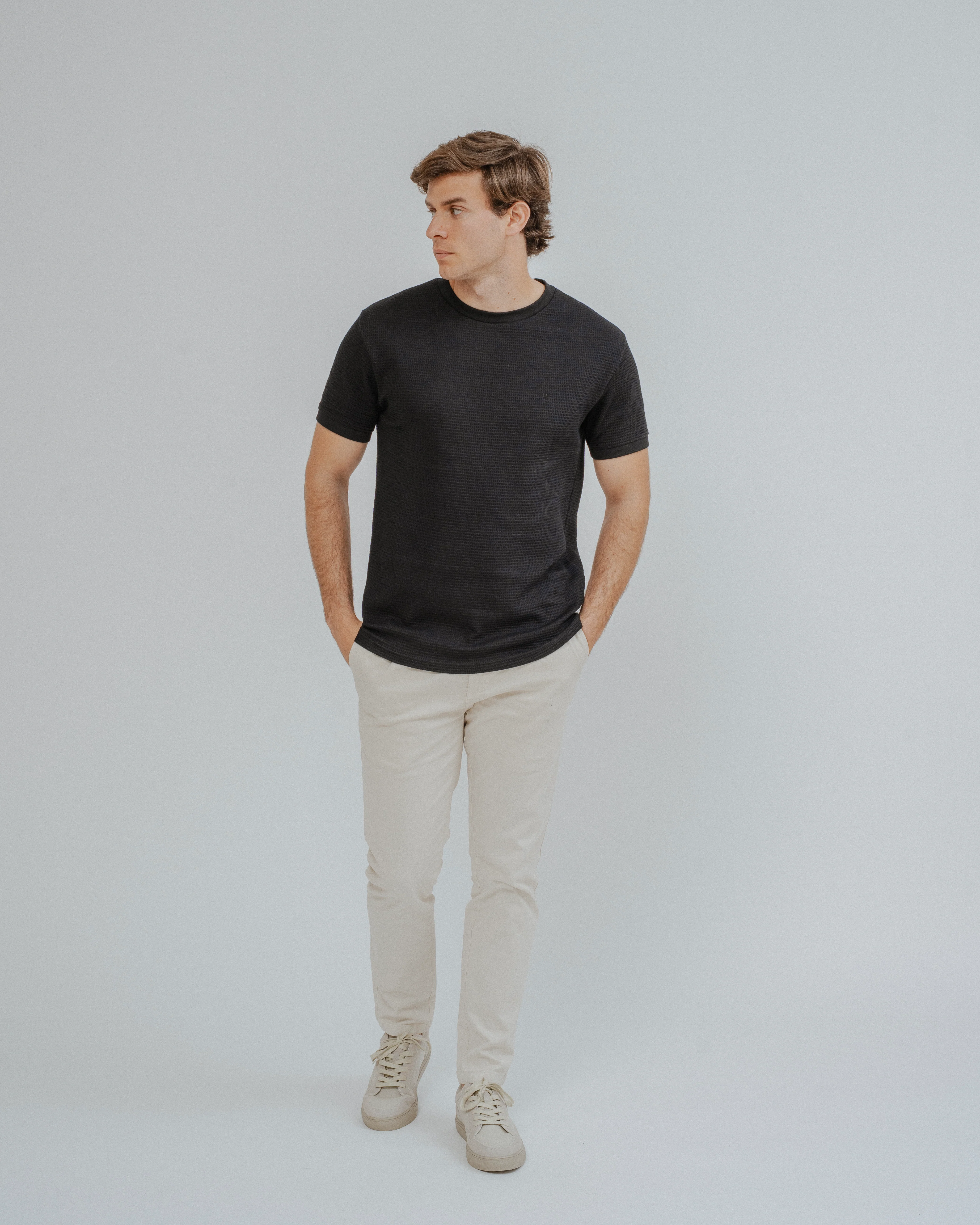 CAMISETA ESTRUCTURA NEGRA - Image 4