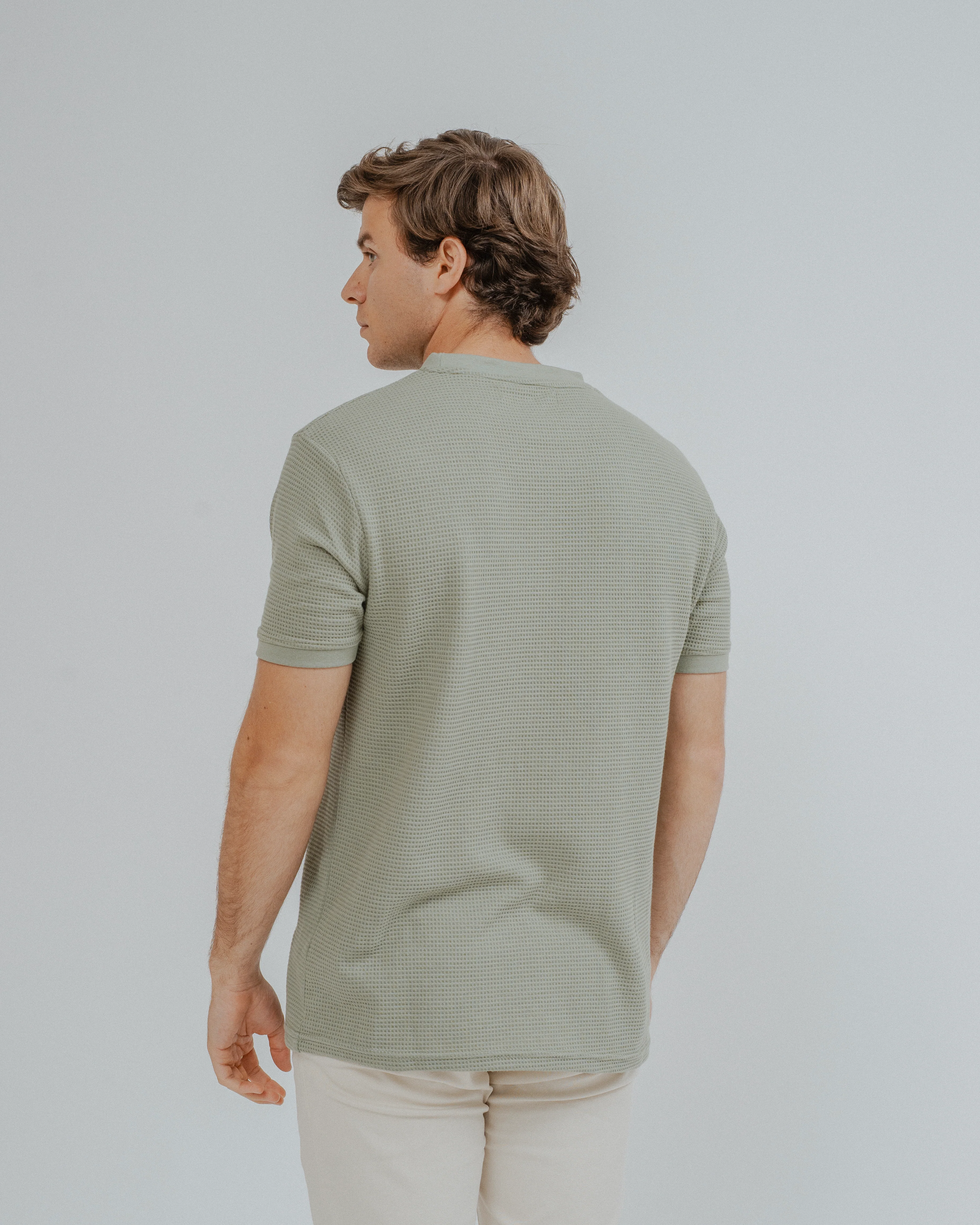 CAMISETA ESTRUCTURA PERFORADA VERDE - Image 3