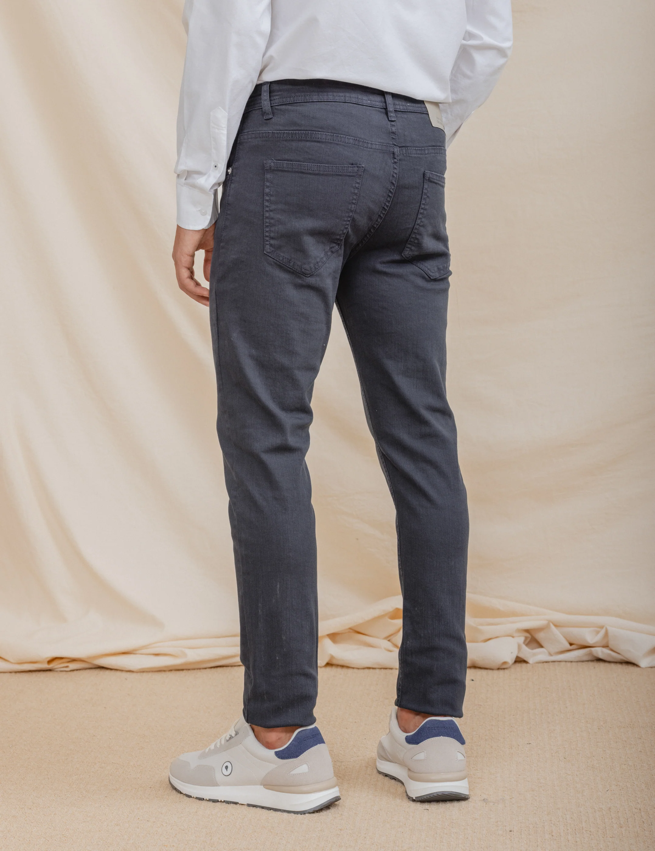 PANTALÓN 5 BOLSILLOS SLIM MARINO - Image 4