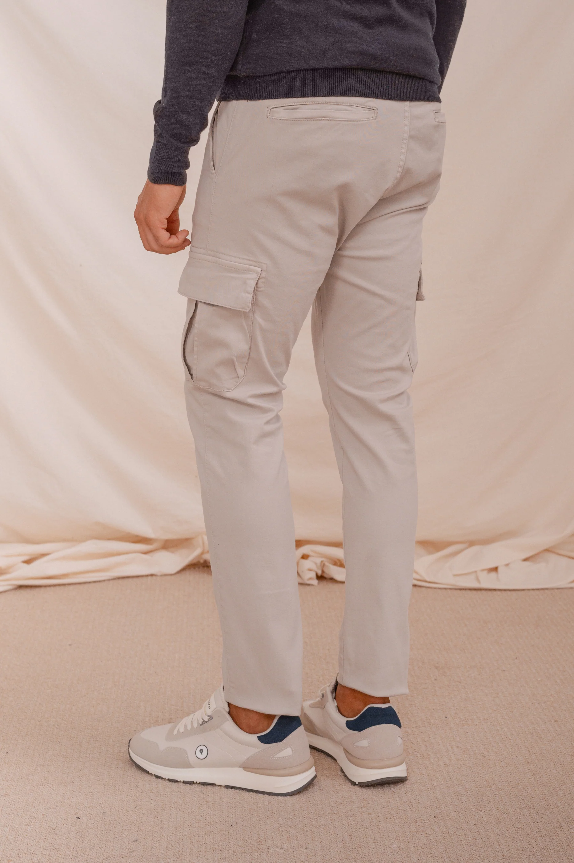 PANTALÓN SLIM CARGO CON PINZAS - Image 5