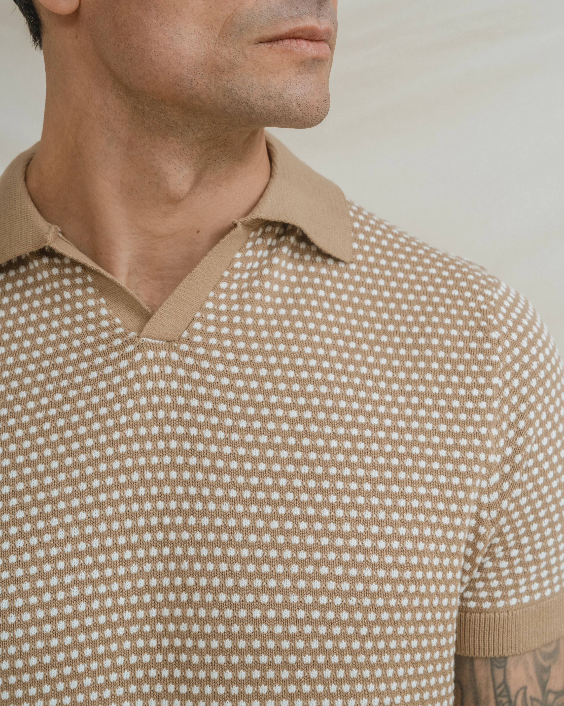 POLO TRICOT TOPOS BEIGE - Image 4